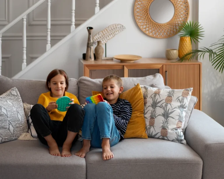 minimalist sideboard